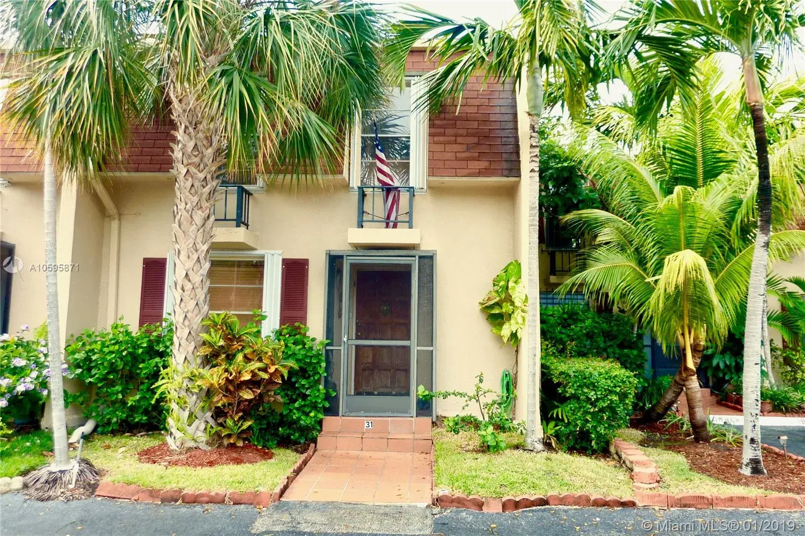 1001 Three Islands Blvd # 31, Hallandale Beach FL 33009