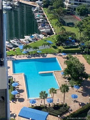 2500 Parkview Dr # 2119, Hallandale Beach FL 33009