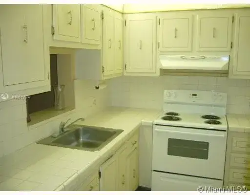 11925 NE 2nd Ave # B207, North Miami FL 33161 photo 3