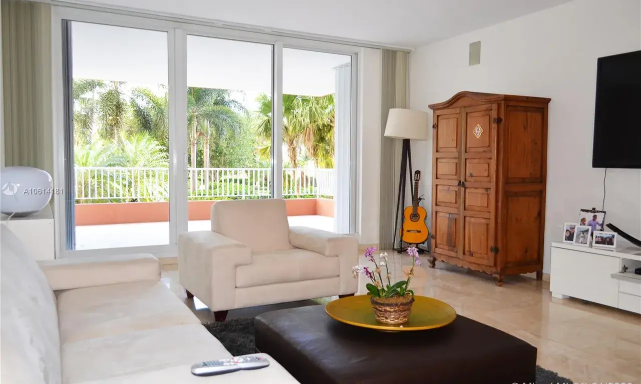 789 Crandon Blvd # 305, Key Biscayne FL 33149