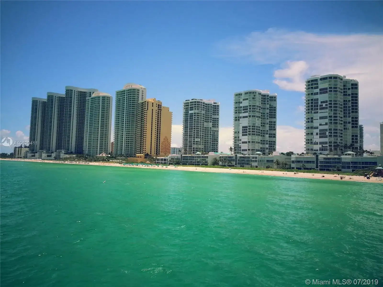 250 174th St # 302, Sunny Isles Beach FL 33160 photo 3