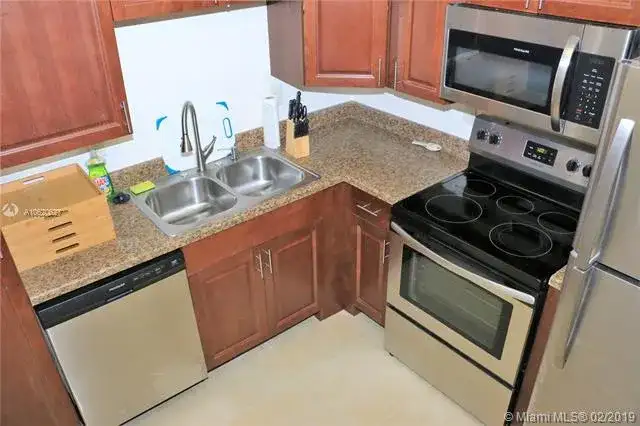 6500 Cypress Rd # 301, Plantation FL 33317 photo 2