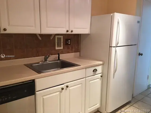 1865 79th St Cswy # 5M, North Bay Village FL 33141