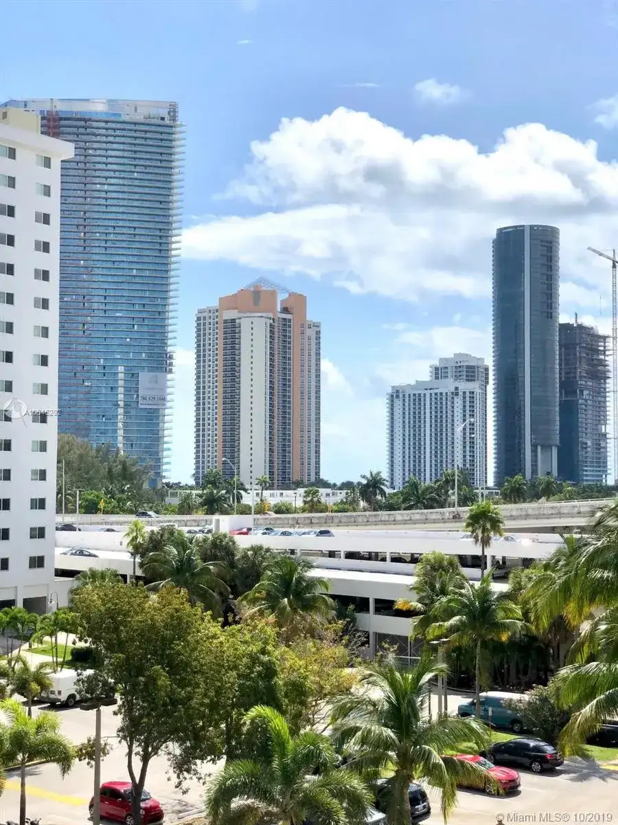 19390 Collins Ave # 518, Sunny Isles Beach FL 33160 photo 5