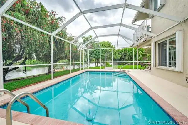 101 SW 178th Way, Pembroke Pines FL 33029 photo 4