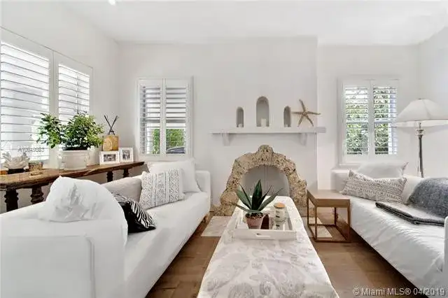 521 San Lorenzo Ave, Coral Gables FL 33146 photo 5