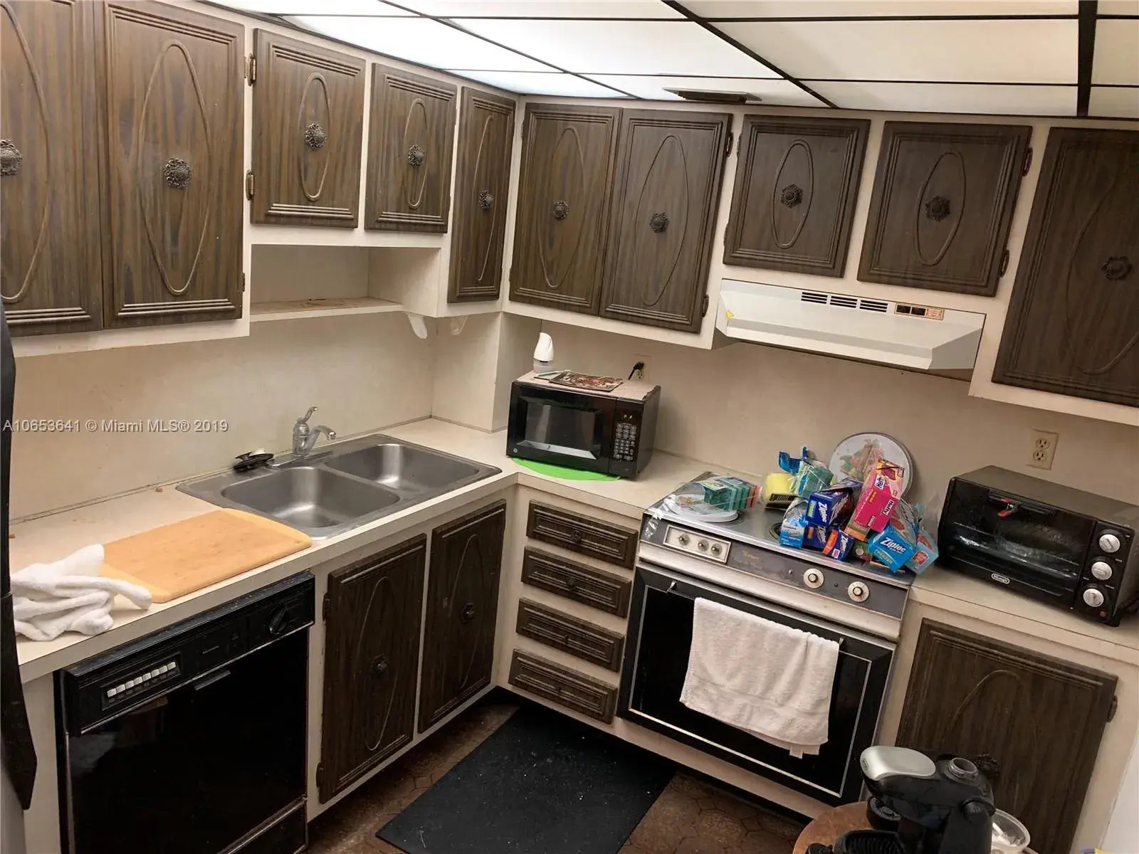 10852 N Kendall Dr # 317, Miami FL 33176