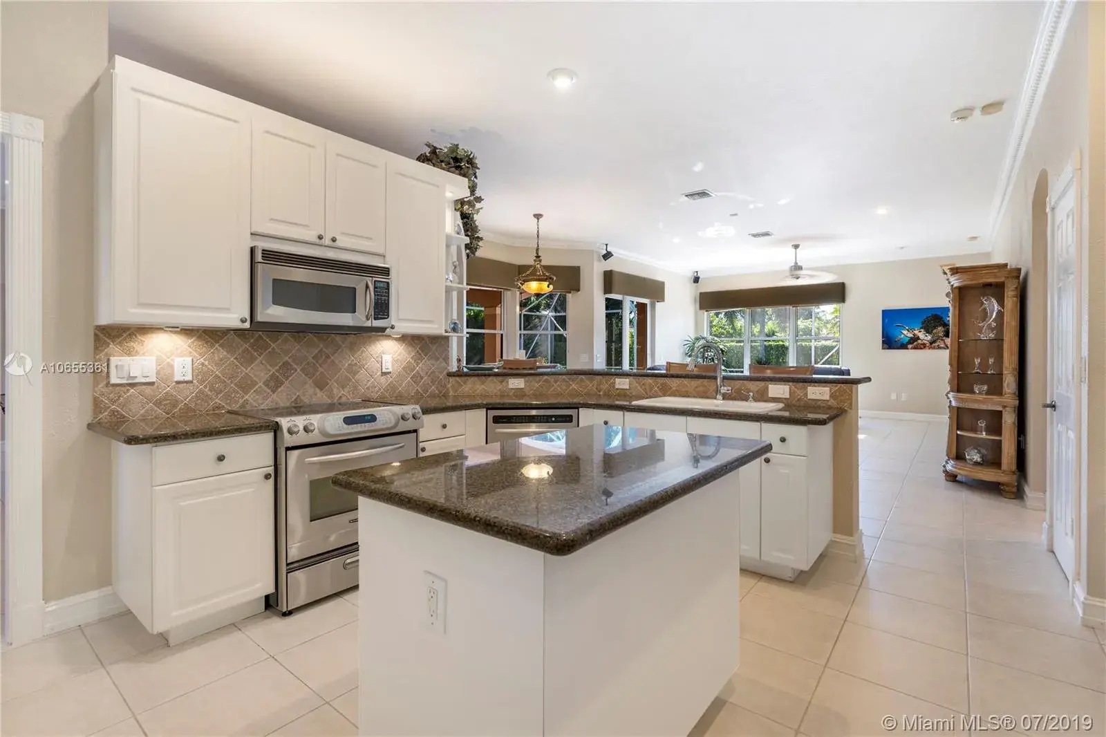 373 SW 159th Ln, Pembroke Pines FL 33027