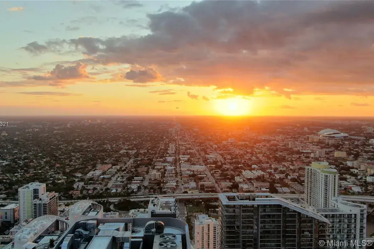 801 S Miami Ave # 5209, Miami FL 33130