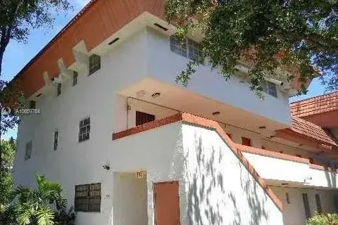 10907 N KENDALL DR # 430, Miami FL 33176