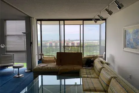 20379 W Country Club Dr # 1140, Aventura FL 33180
