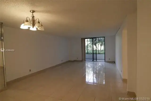 2500 PARKVIEW DR # 315, Hallandale Beach FL 33009