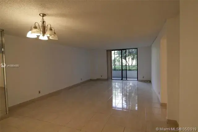 2500 PARKVIEW DR # 315, Hallandale Beach FL 33009