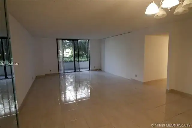 2500 PARKVIEW DR # 315, Hallandale Beach FL 33009 photo 3