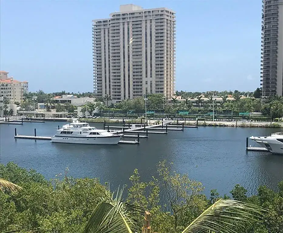 19701 E Country Club Dr # 5606, Aventura FL 33180