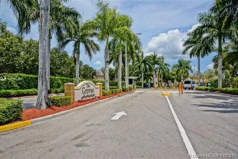 1592 SE 31st Ct # 1592, Homestead FL 33035
