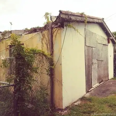 616 SW 8th Ave, Homestead FL 33030 photo 4