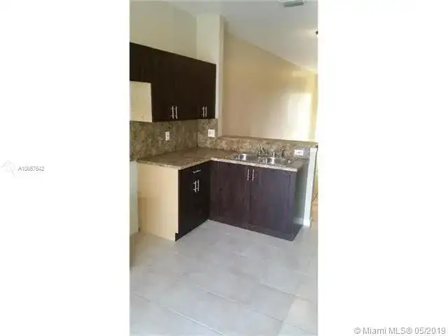 95 SW 15th Rd, Homestead FL 33030 photo 3