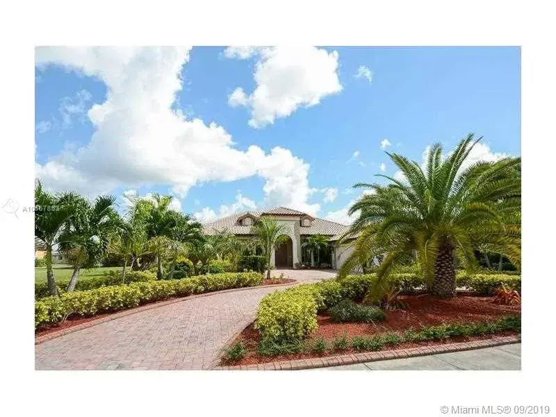 14443 S Jockey Cir S, Davie FL 33330