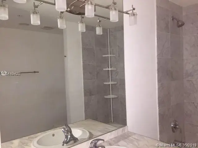 244 Biscayne Blvd # 3407, Miami FL 33132