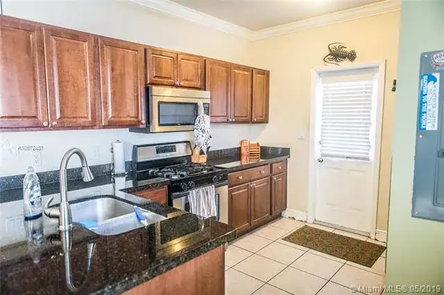 16610 SW 294th Ter, Homestead FL 33033 photo 3