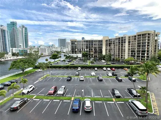 800 Parkview Dr # 616, Hallandale Beach FL 33009