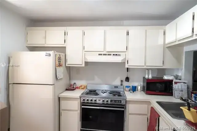 10434 Sunrise Lakes Blvd # 102, Sunrise FL 33322 photo 3