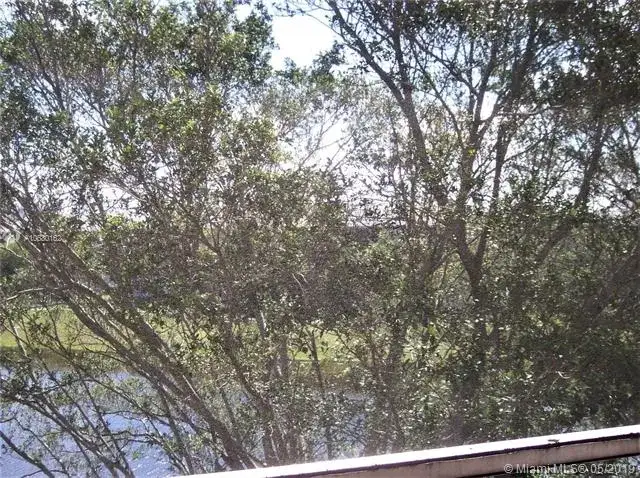 9311 Orange Grove Dr # 405, Davie FL 33324 photo 3