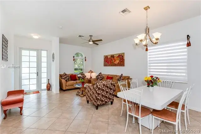 4435 E Whitewater Ave, Weston FL 33332