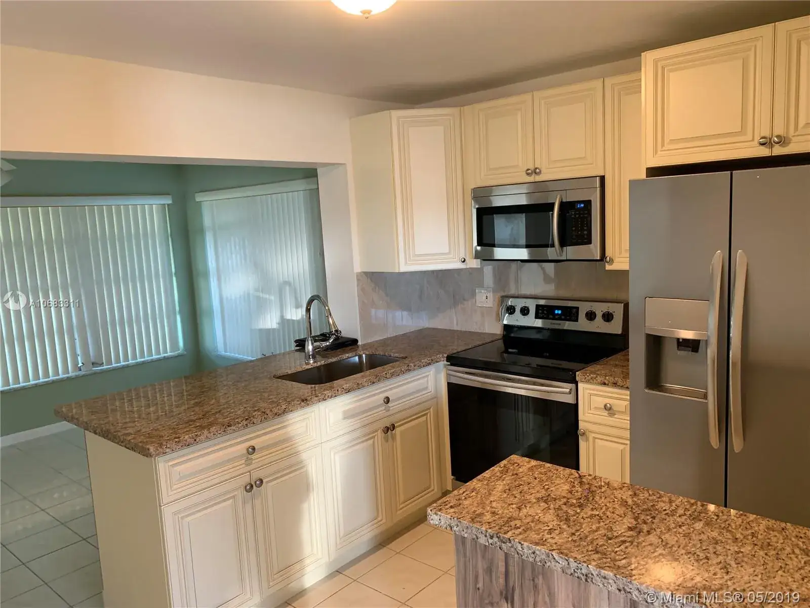 1040 NW 73rd Ter, Margate FL 33063