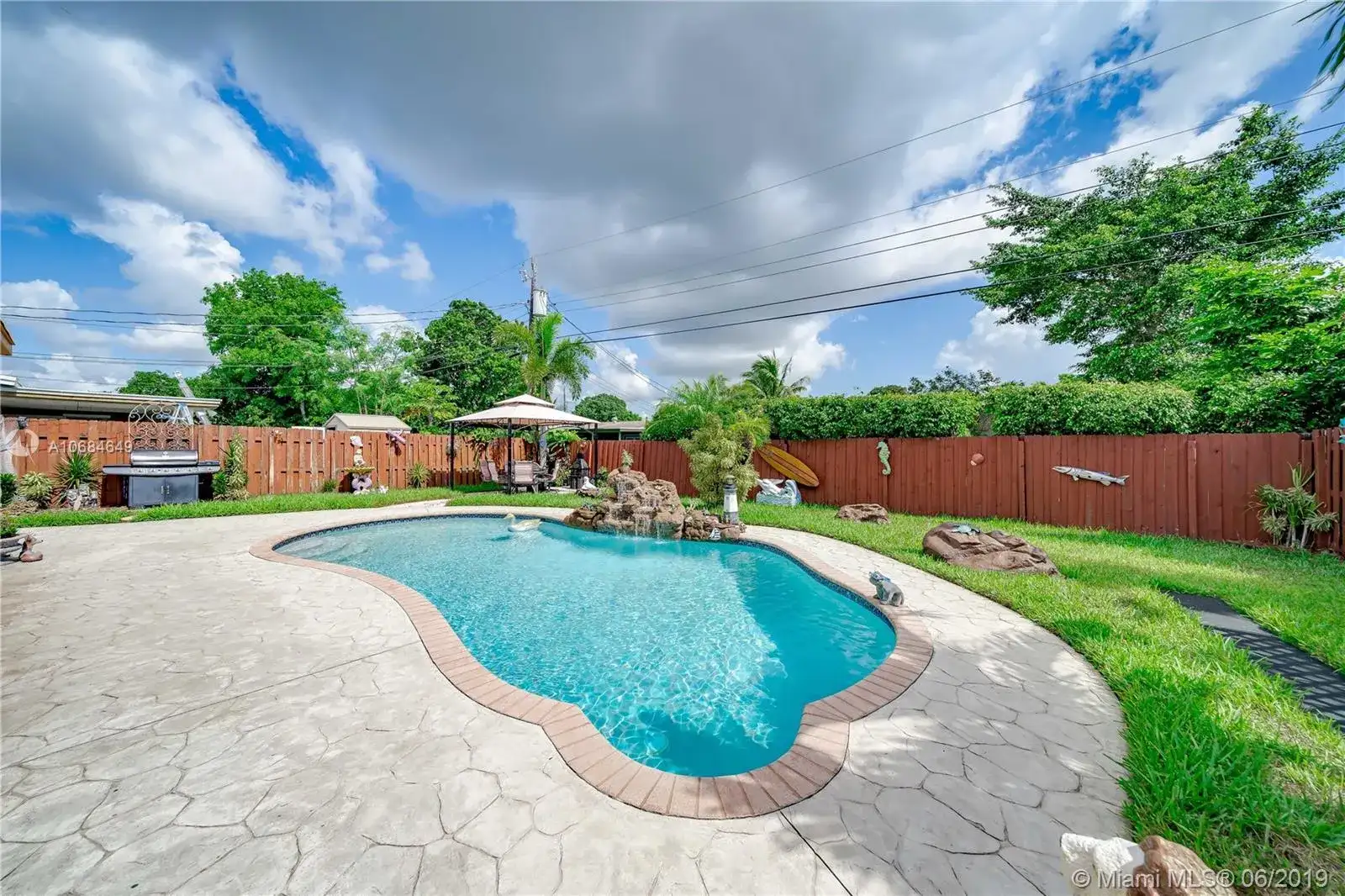 6541 NW 24th St, Sunrise FL 33313 photo 2