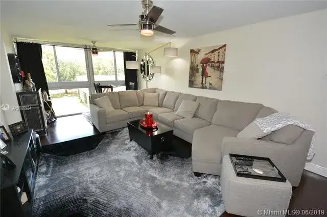 9411 Evergreen Pl # 301, Davie FL 33324 photo 4