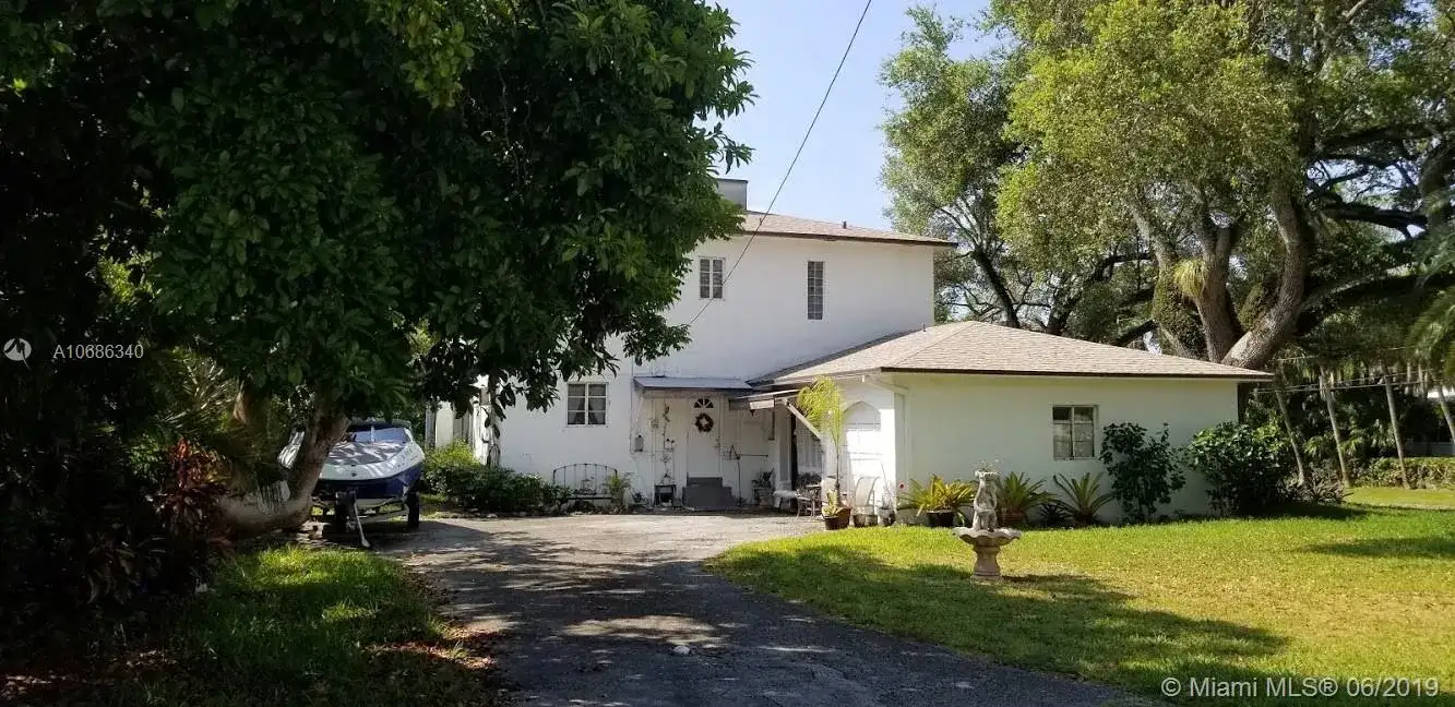 3401 Halissee St, Miami FL 33133 photo 2