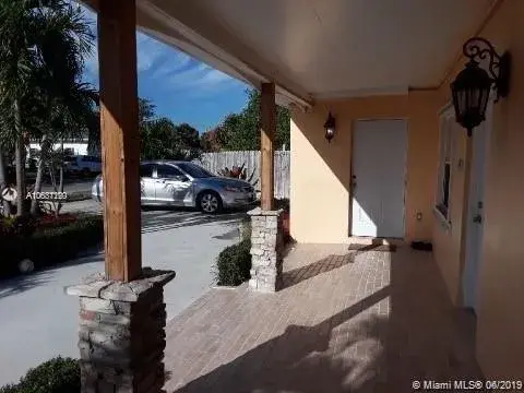 10215 SW 171st St, Miami FL 33157