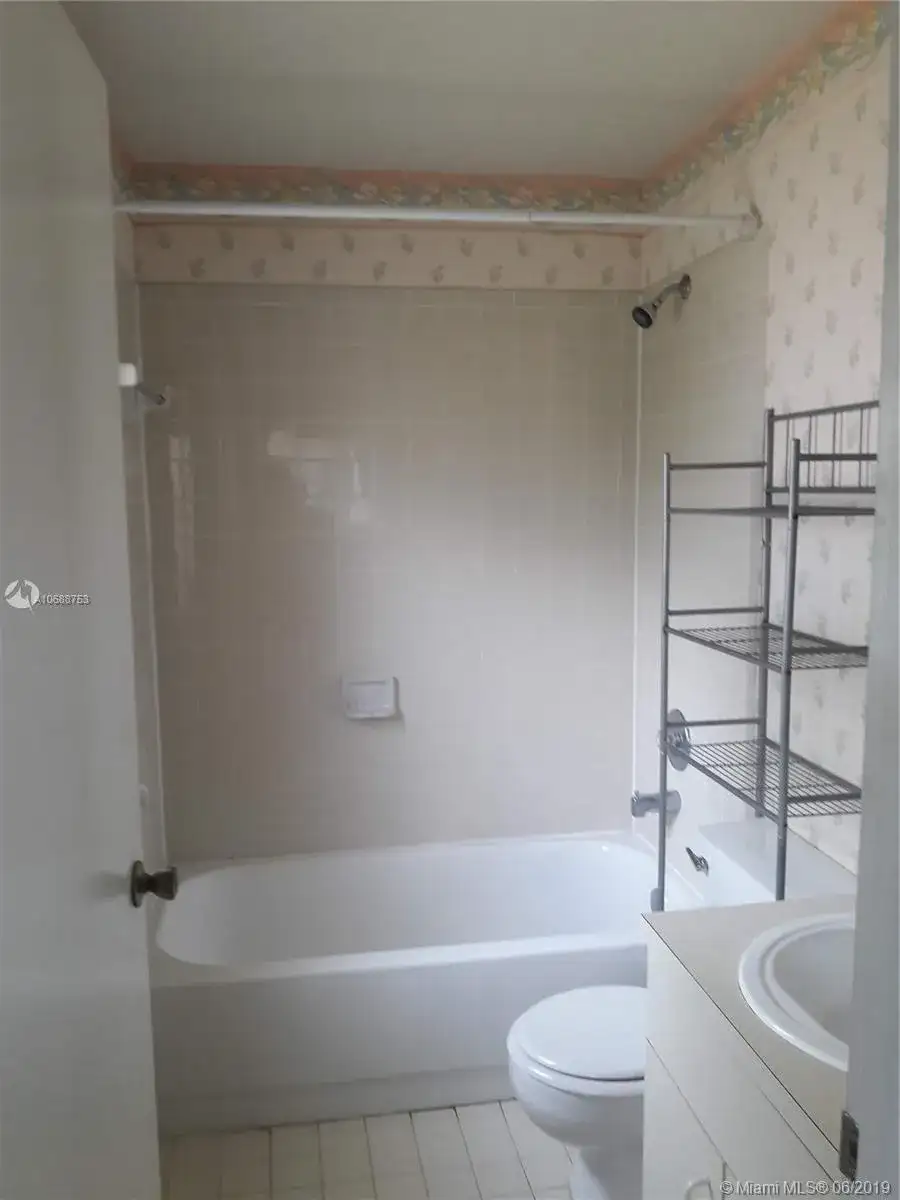 213 Florida Ave, Coral Gables FL 33133 photo 4