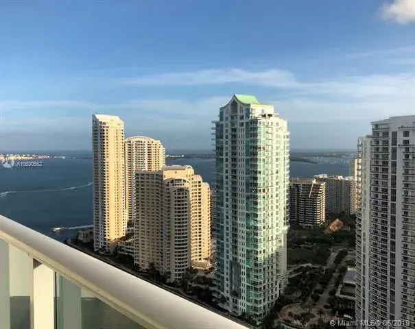 300 S Biscayne Blvd # 1606, Miami FL 33131