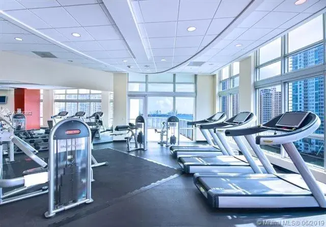 300 S Biscayne Blvd # 1606, Miami FL 33131