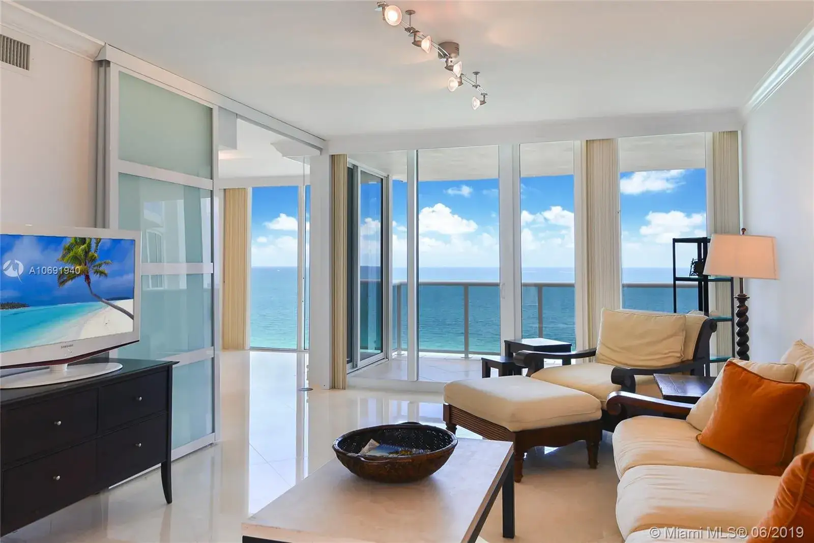 19111 Collins Ave # 1206, Sunny Isles Beach FL 33160