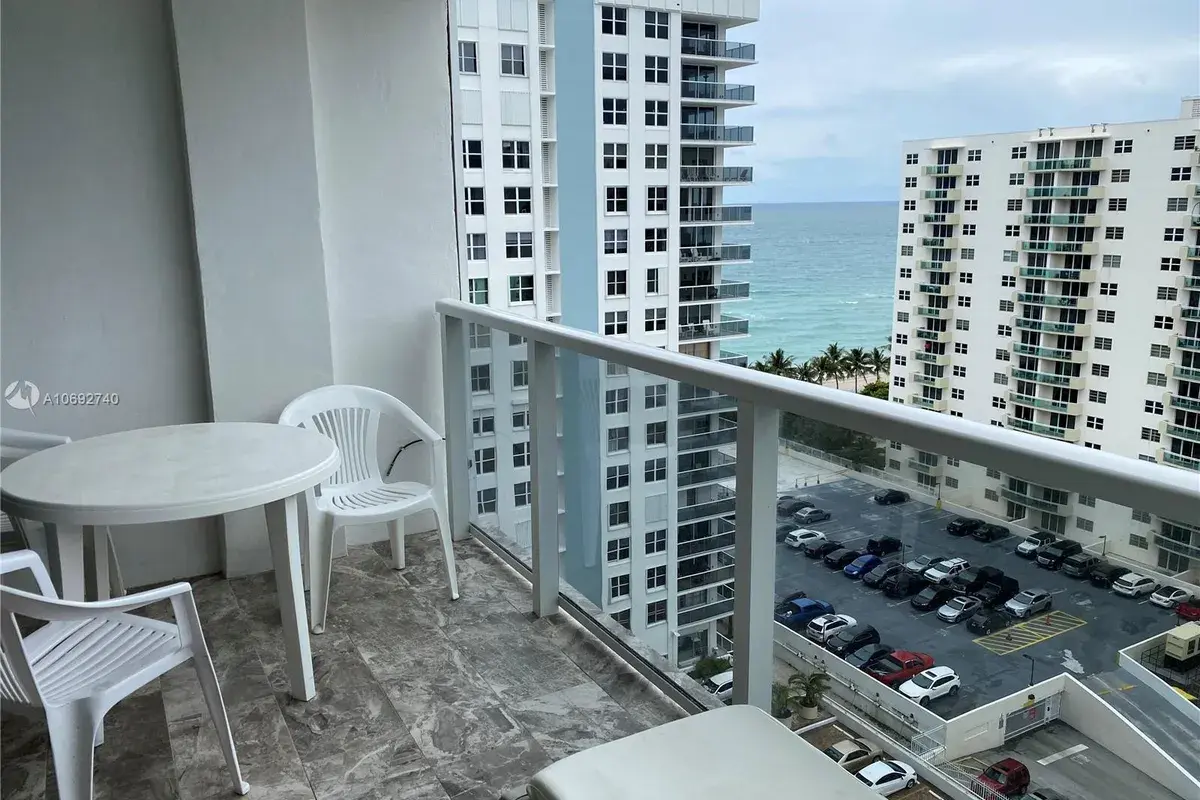 2751 S Ocean Dr # 1507N, Hollywood FL 33019