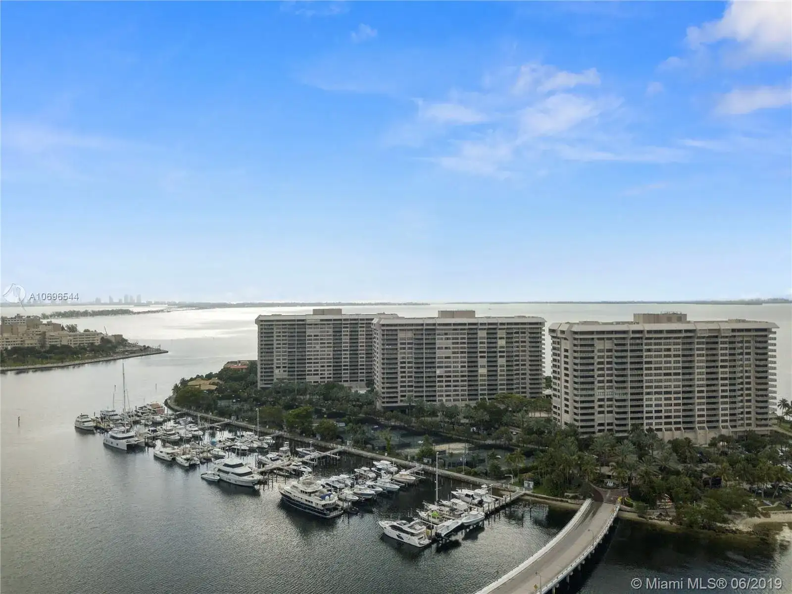 4 Grove Isle Drive, Miami FL 33133 photo 4