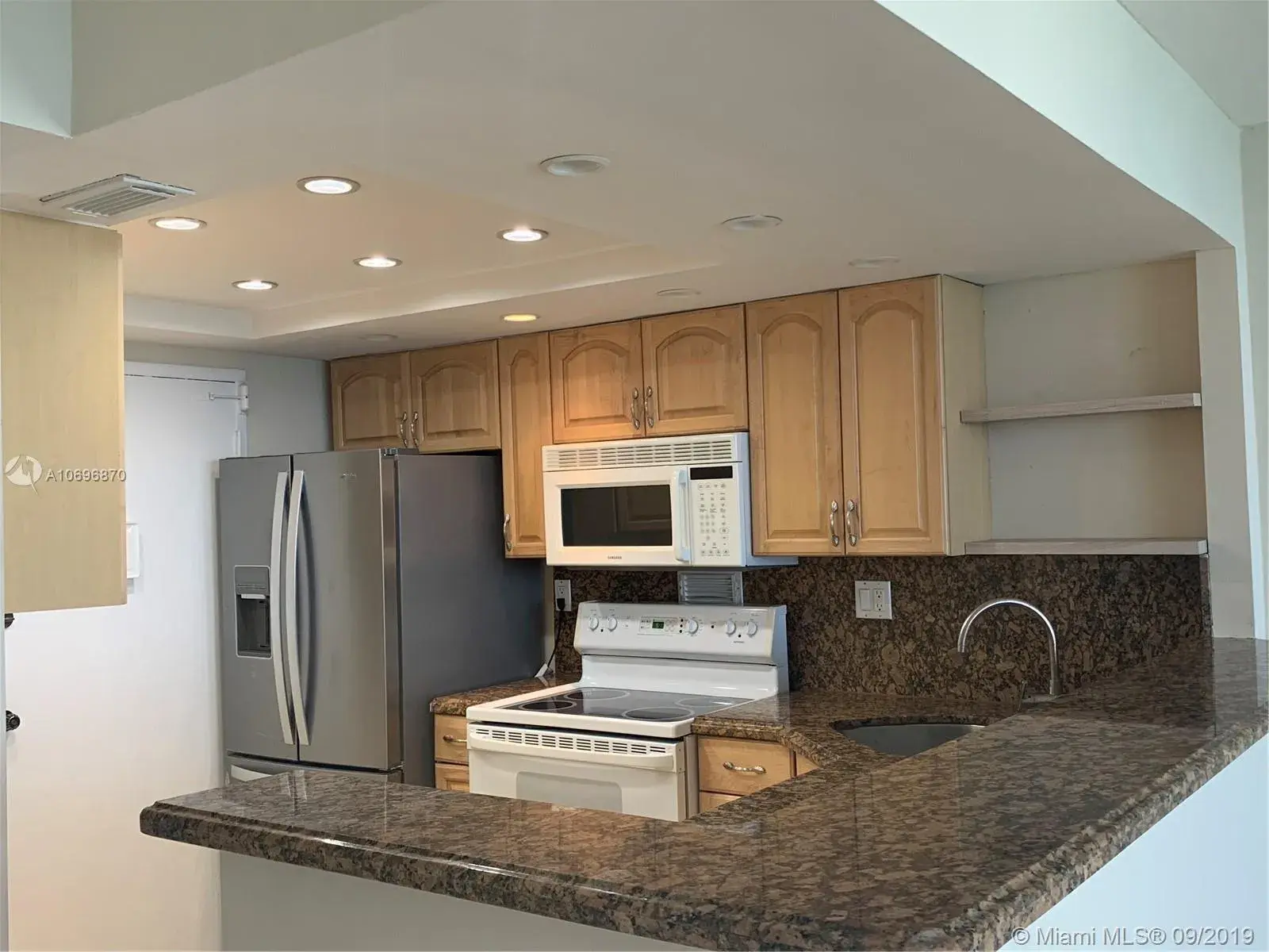 3180 S Ocean Dr # 1602, Hallandale Beach FL 33009