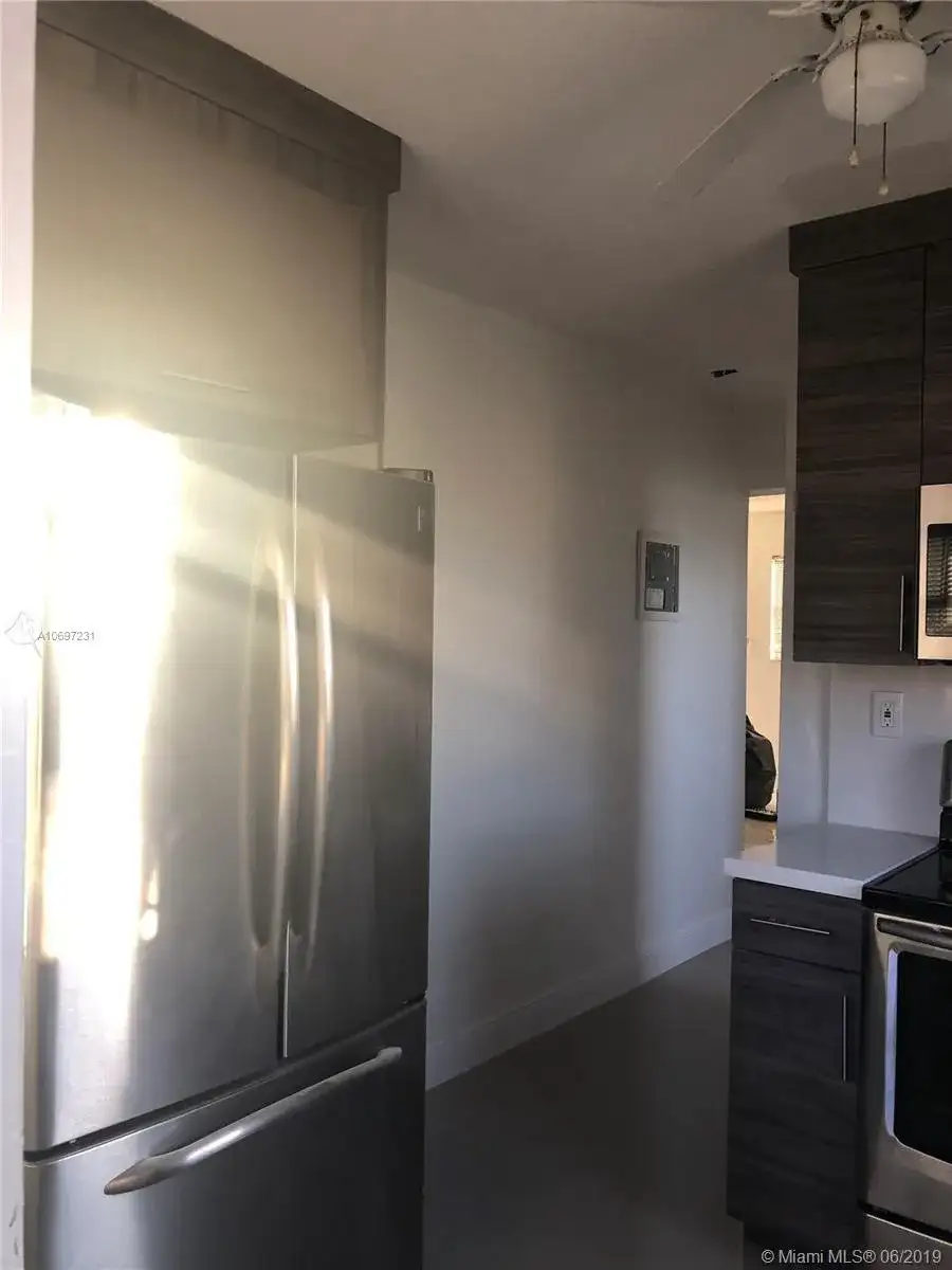 811 NW 6th Ave # 4, Pompano Beach FL 33060 photo 5