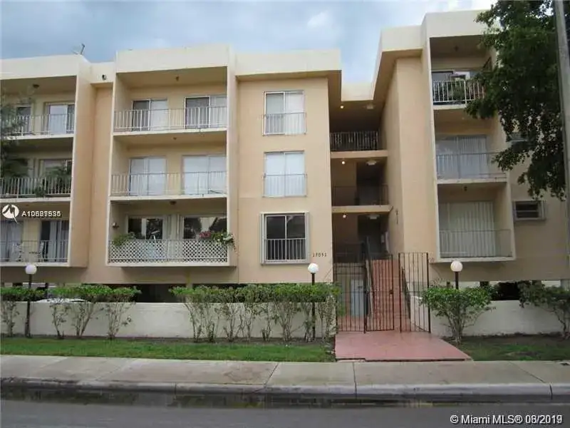 17051 NE 35th Ave # 109, North Miami Beach FL 33160