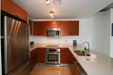 3250 NE 1st Ave # 818, Miami FL 33137