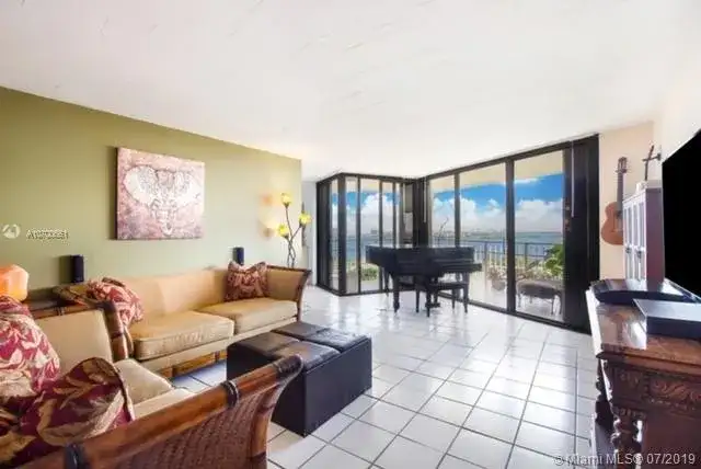 1000 Quayside Ter # 1906, Miami FL 33138 photo 3