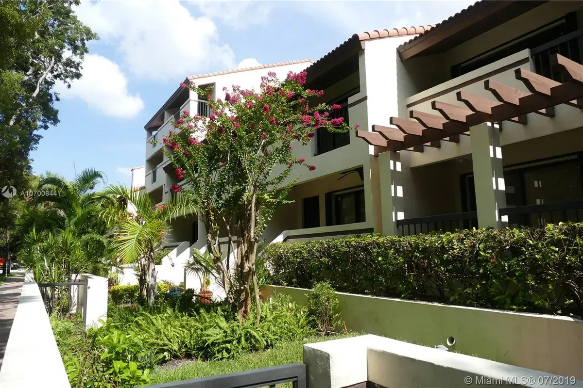 2600 Cardena St # 7, Coral Gables FL 33134
