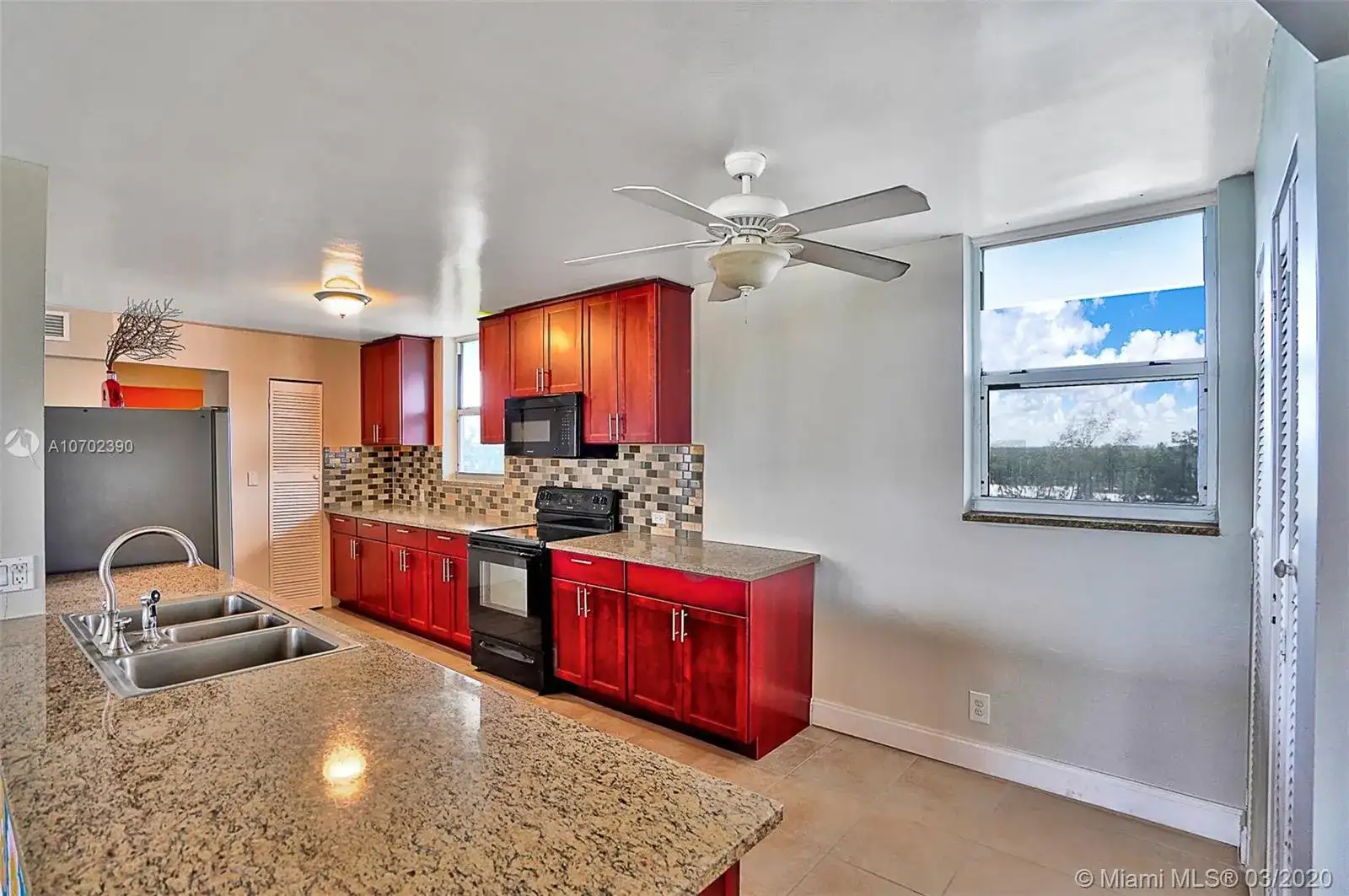 3703 NE 166th St # 602, North Miami Beach FL 33160 photo 3
