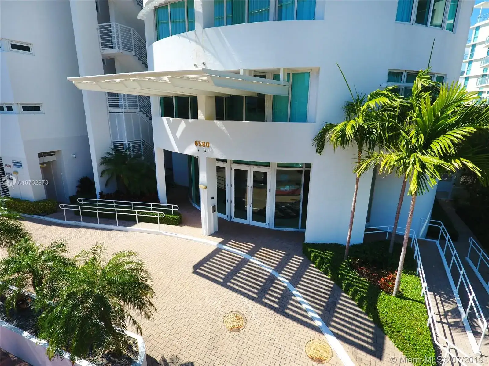 6580 Indian Creek Dr # 608, Miami Beach FL 33141 photo 3
