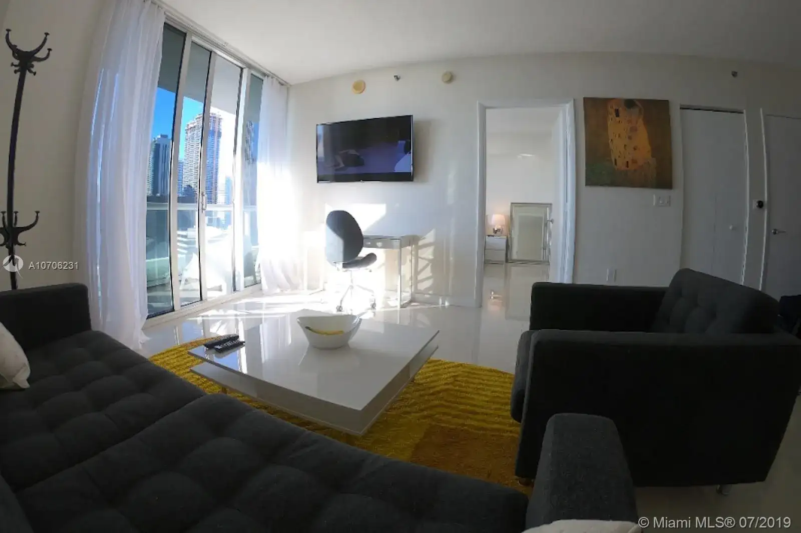 485 Brickell Ave # 1609, Miami FL 33131 photo 2