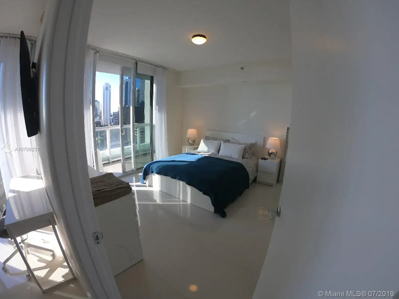 485 Brickell Ave # 1609, Miami FL 33131 photo 4